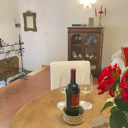 Maison Des Artistes Holiday home *